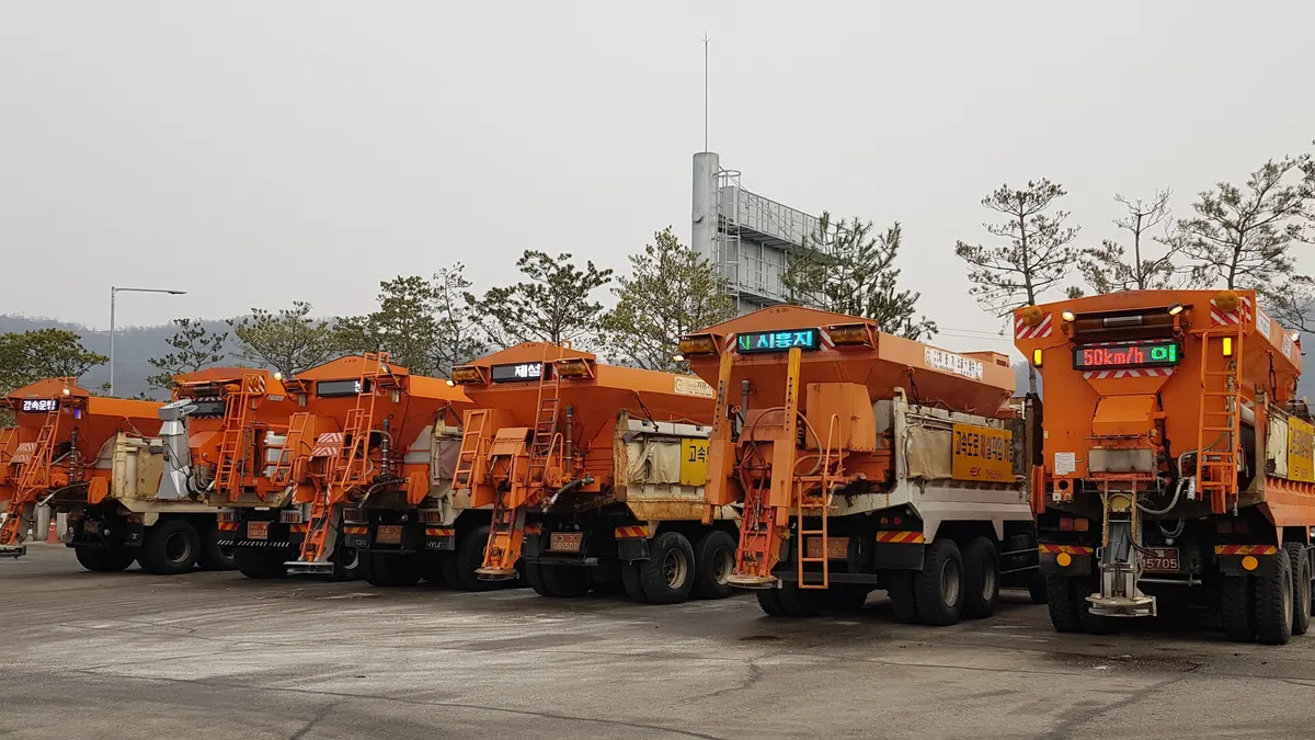 고속도로 제설차량 탑재 전광판